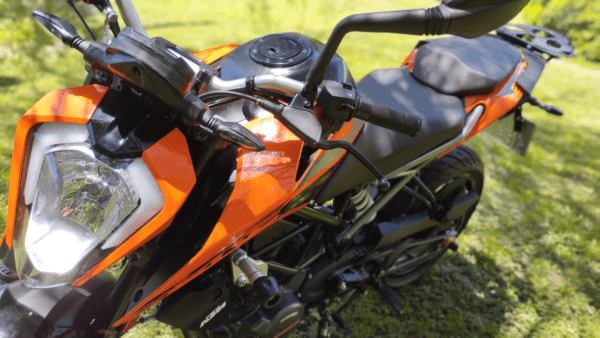 KTM Duke 200 NG - 2024 2023 Negro - Imagen 2