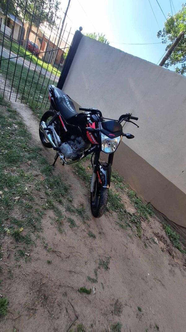 Honda CG Titan 2016 Negro - Imagen 3