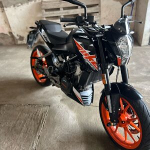 ktm duke 200 2023 Negro: imagen 5