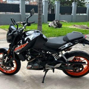 ktm duke 200 2023 Negro: imagen 3