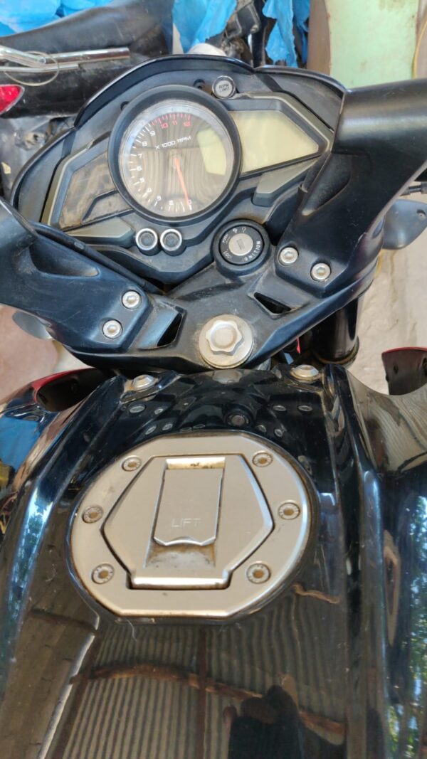Bajaj Rouser 200 Ns 2017 Negro - Imagen 3
