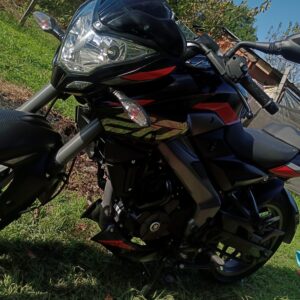 Rouser  2025 2023 Negro: imagen 4