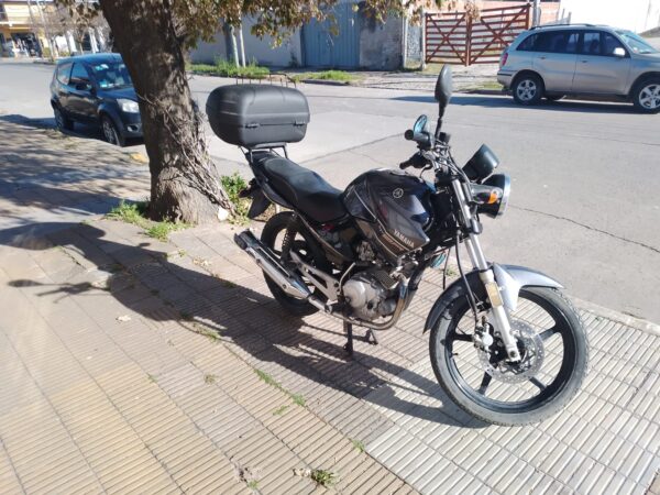 YAMAHA  YBR 125 ED  2013 Negro - Imagen 3