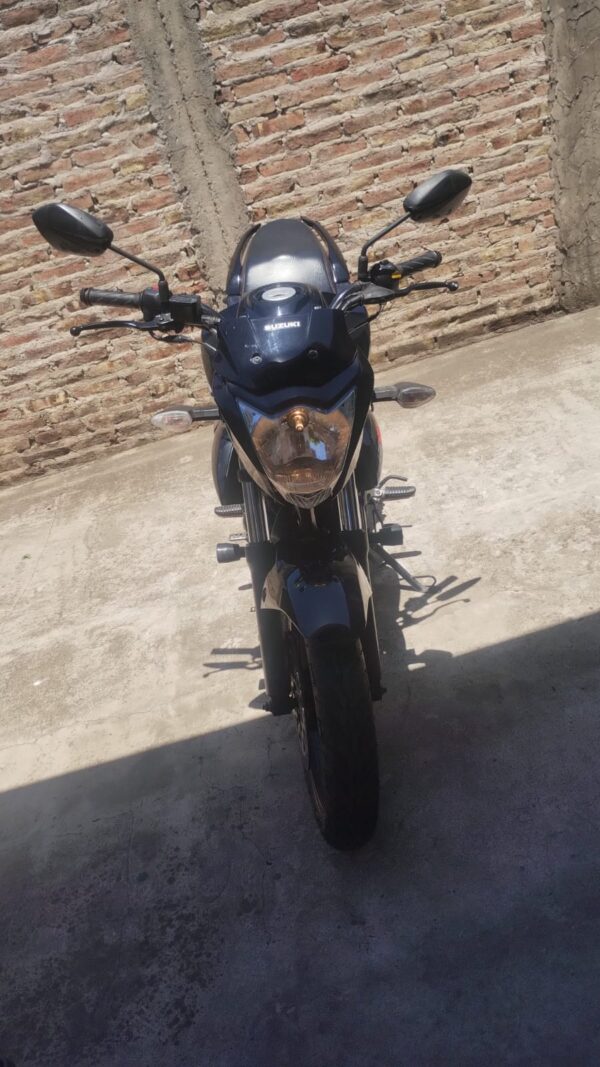 Suzuki gixxer 2019 2019 Negro - Imagen 4