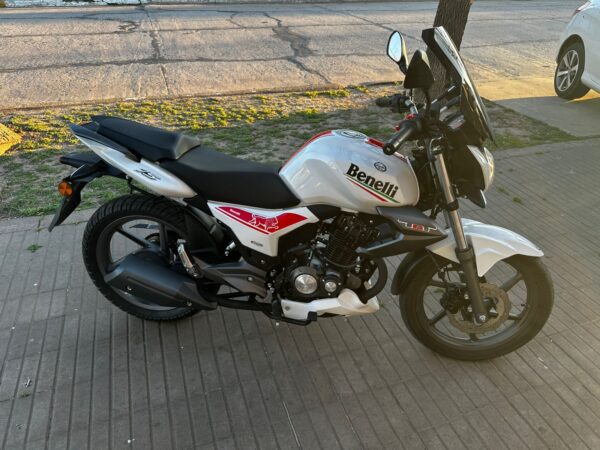 Benelli  Tnt 15, 150 cc 2022 Blanco