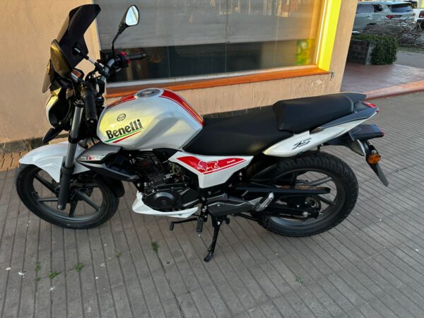Benelli  Tnt 15, 150 cc 2022 Blanco - Imagen 3