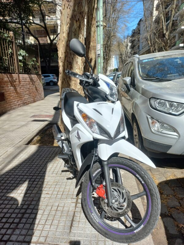 Honda Wave 110 CD 2023 Blanco - Imagen 4