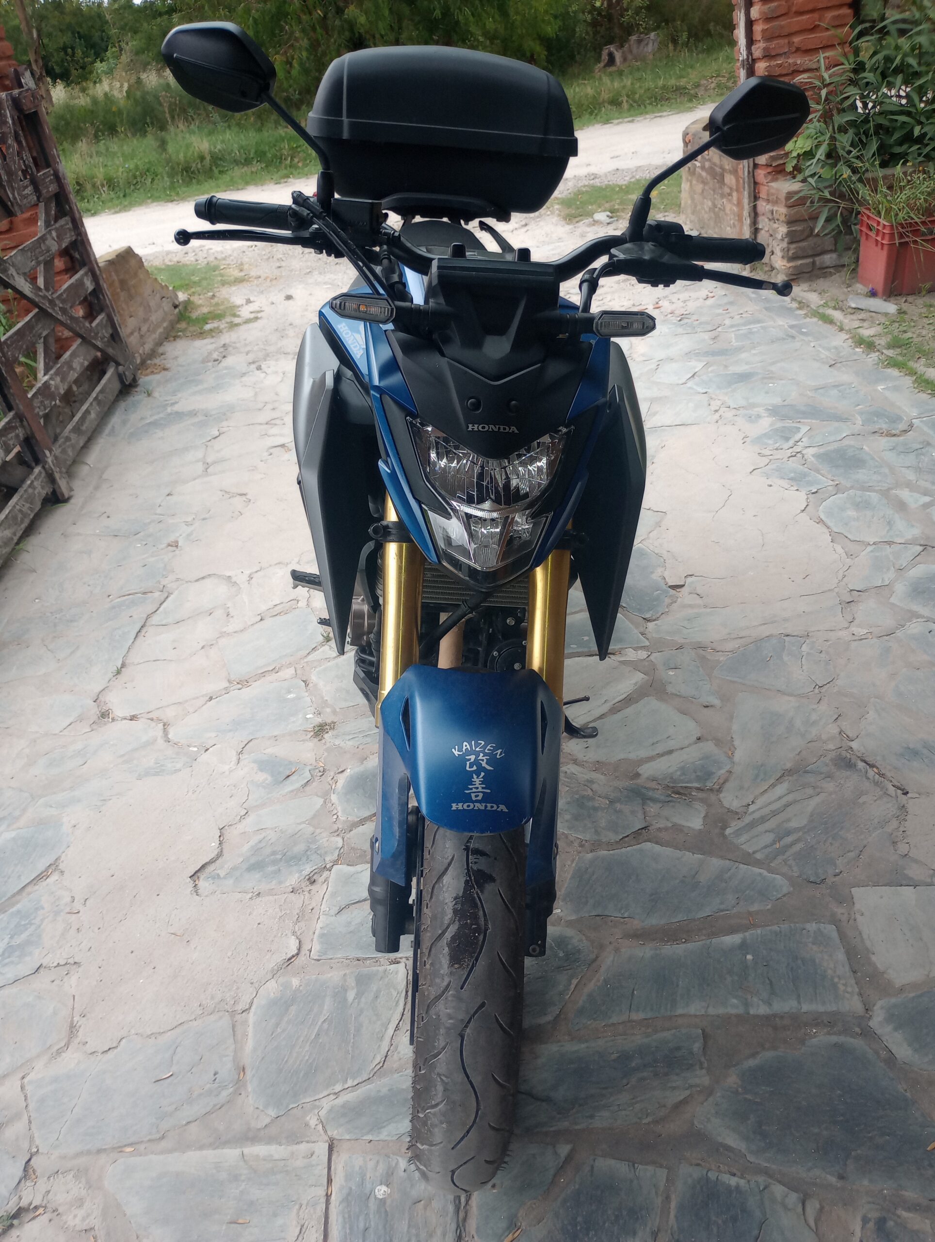 Honda  Cb300f 2023 Azul: imagen 2