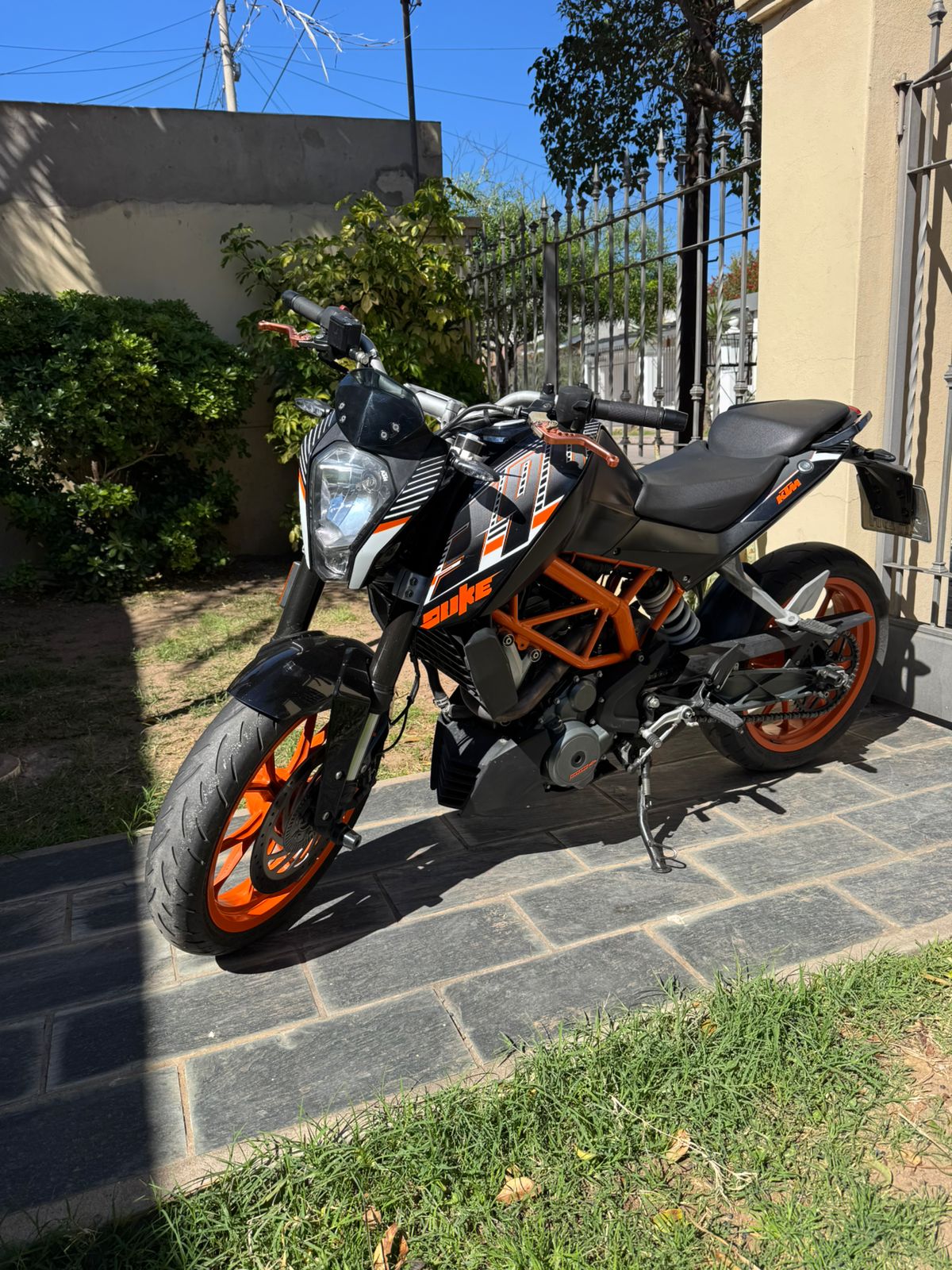 KTM Duke 390 2016 Negro: imagen 4