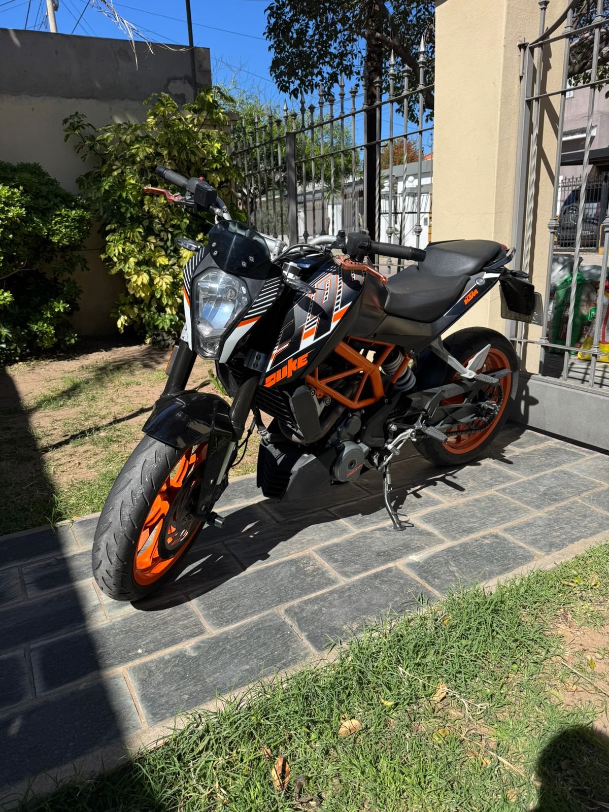 KTM Duke 390 2016 Negro: imagen 3
