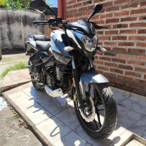 Bajaj Rouser NS 200 2020 Blanco: imagen 4