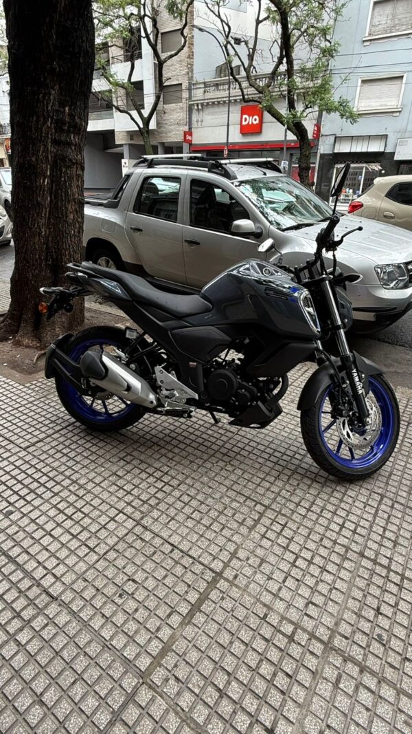 YAMAHA FZS 3.0 2023 Otro