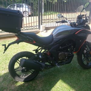 Vogge  300 ds 2023 Negro: imagen 2