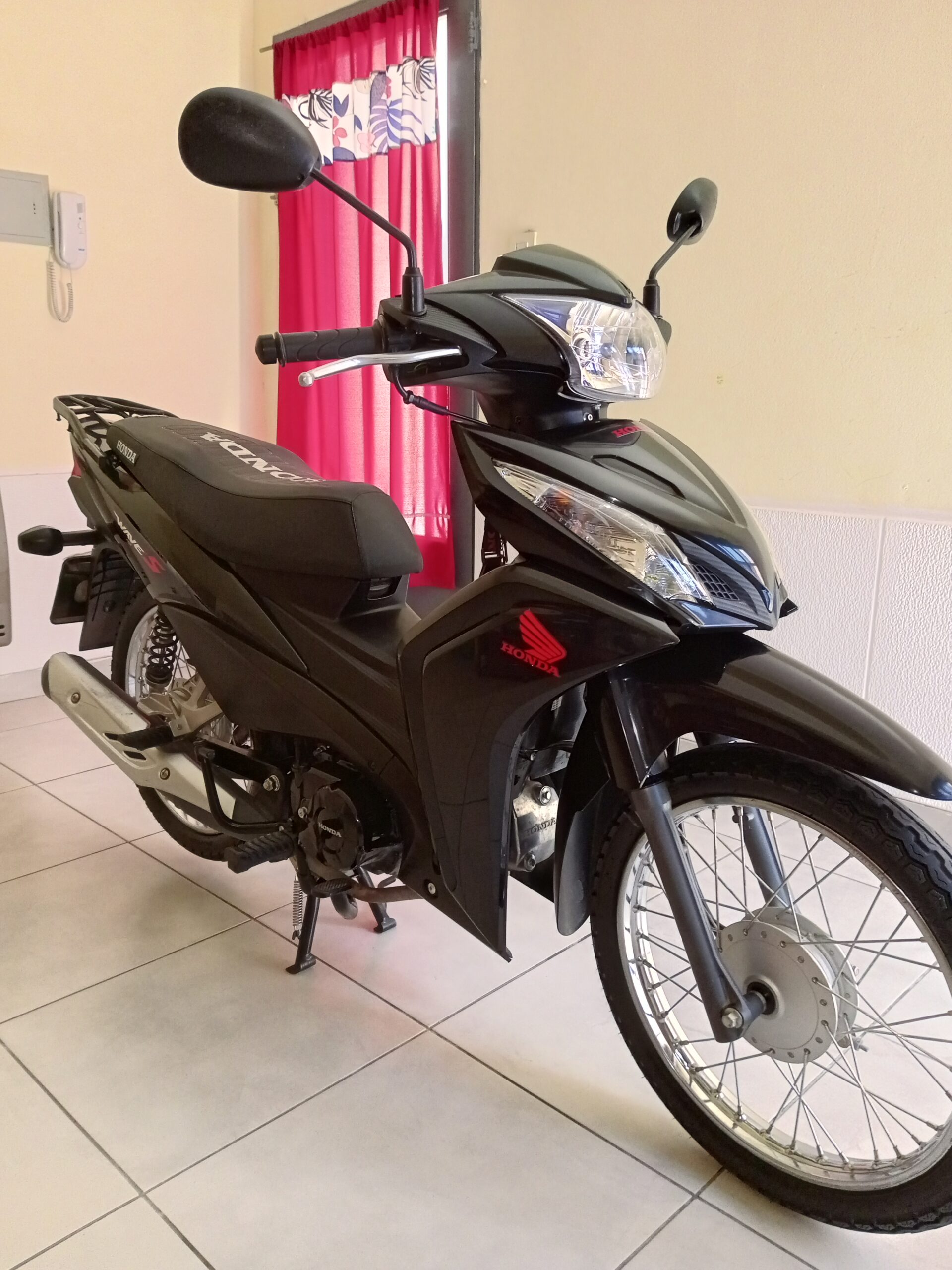 Honda Wave 2022 Negro: imagen 1