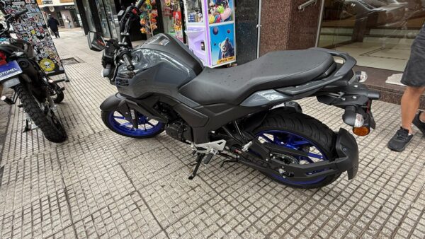 YAMAHA FZS 3.0 2023 Otro