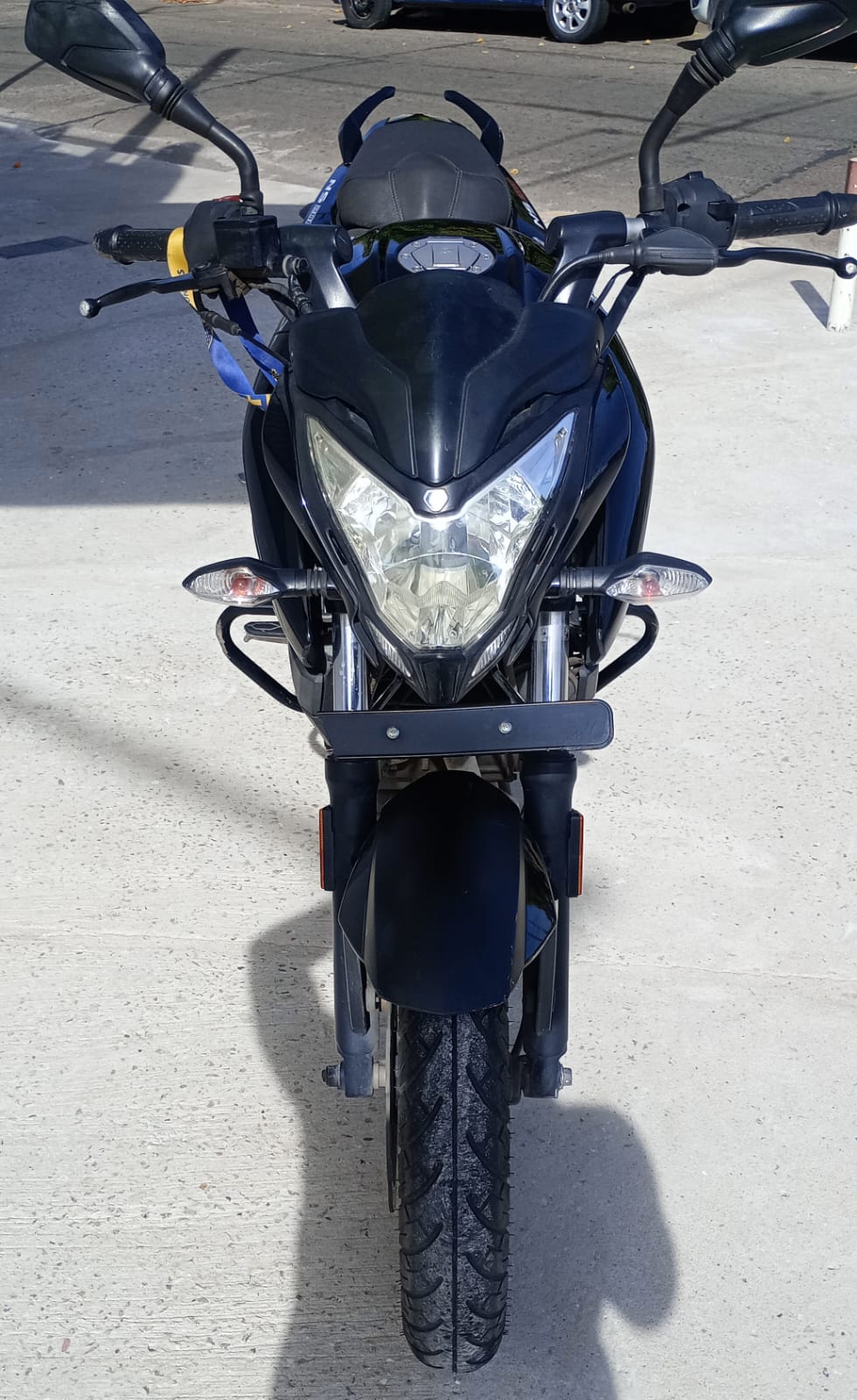 Bajaj Rouser NS200 2015 Negro: imagen 4