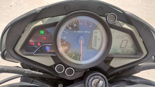 Bajaj Rouser NS200 2015 Negro