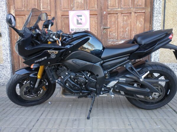 Yamaha FZ8 S - Faxer 800  2011 Negro