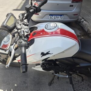 TVS APACHE RTR 200  2023 Blanco: imagen 4