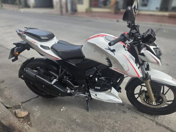 Index 4 TVS APACHE RTR 200 2023 Blanco
