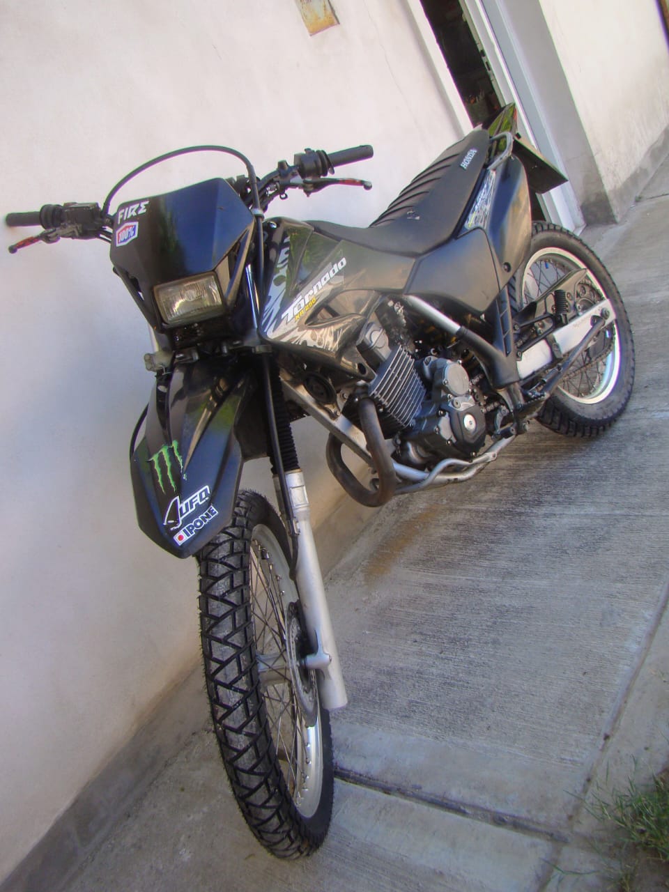 Honda Tornado: imagen 1