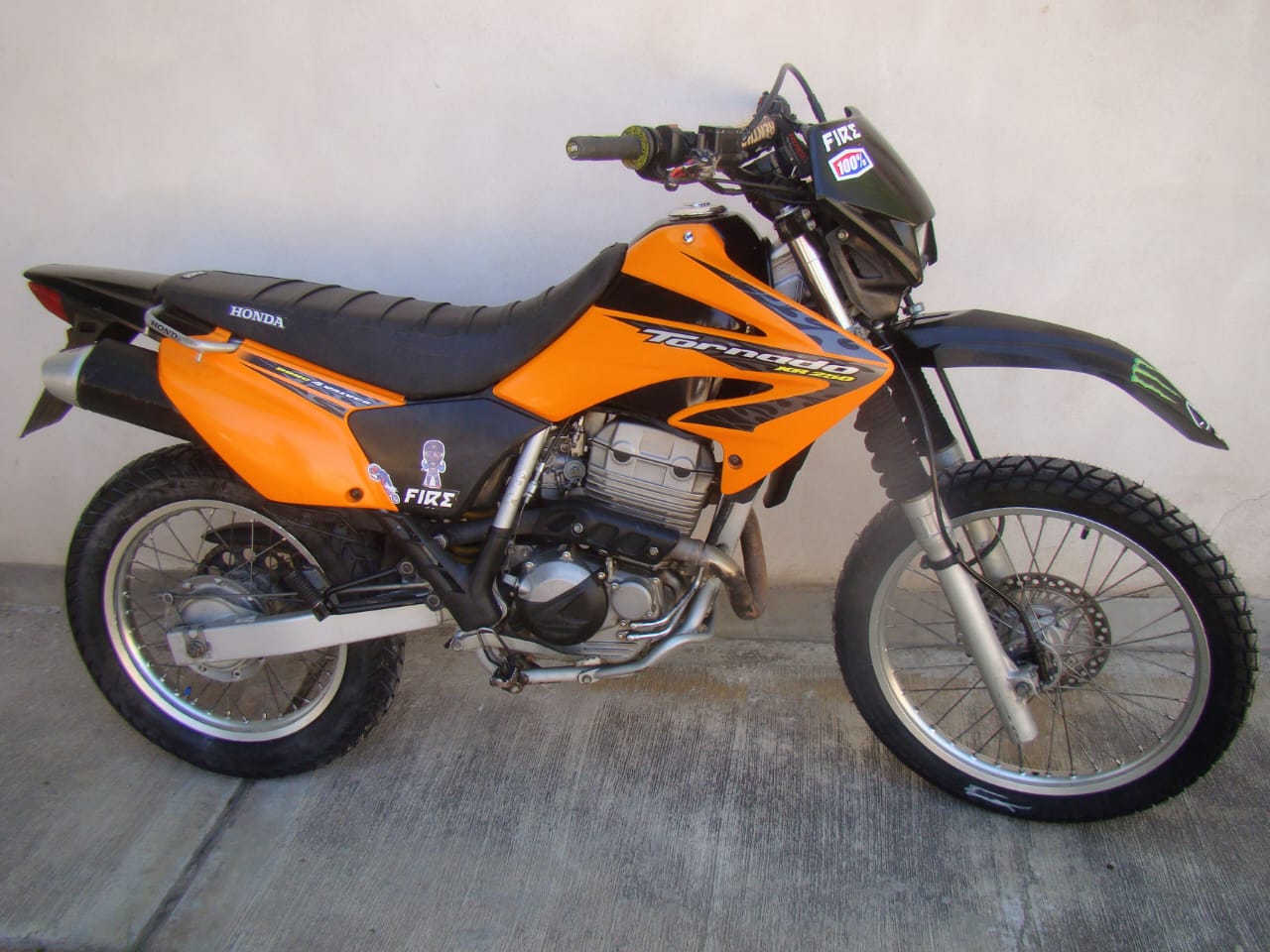 Honda Tornado: imagen 5