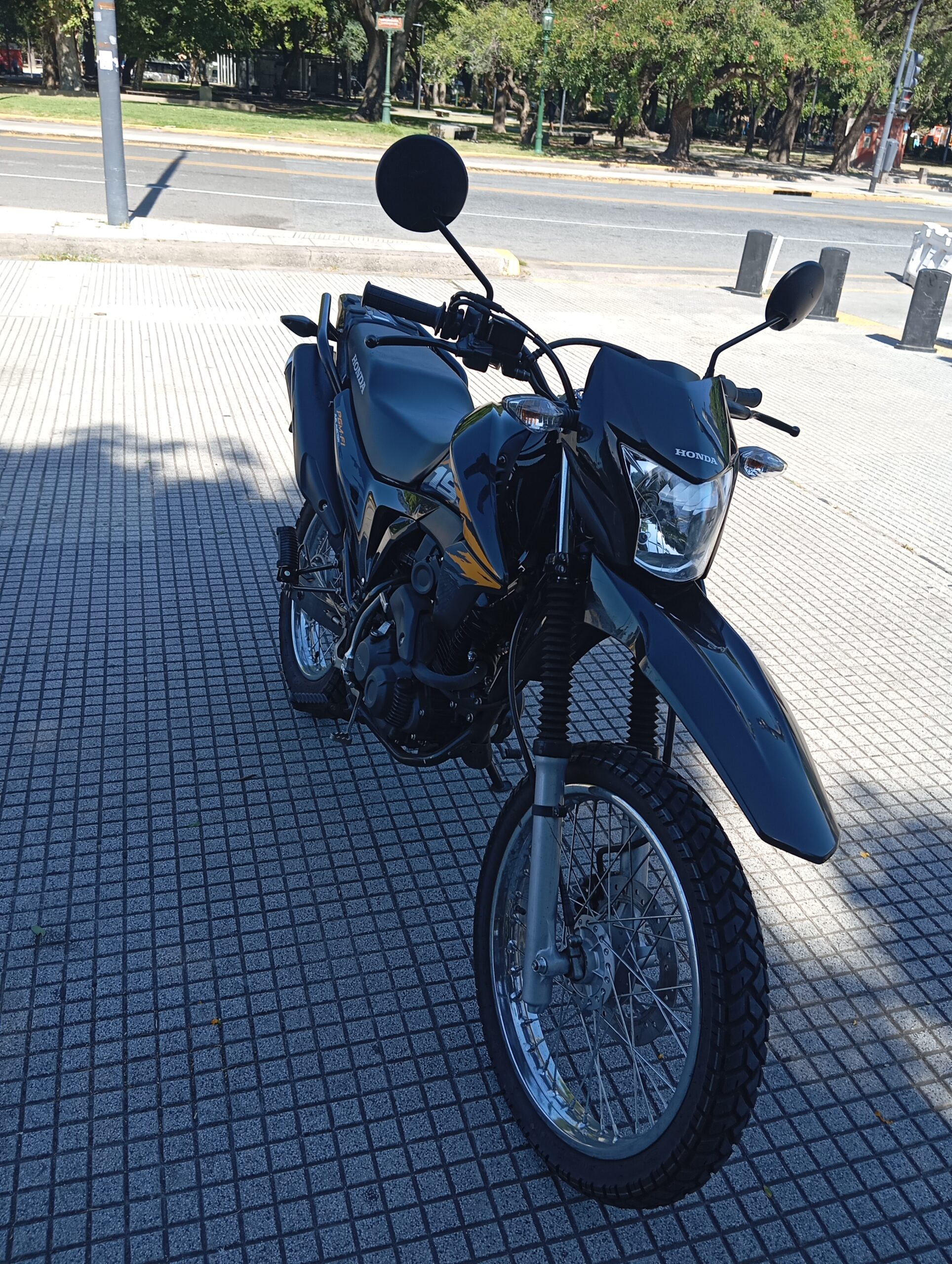 Honda  XR190 L 2023 Negro: imagen 6