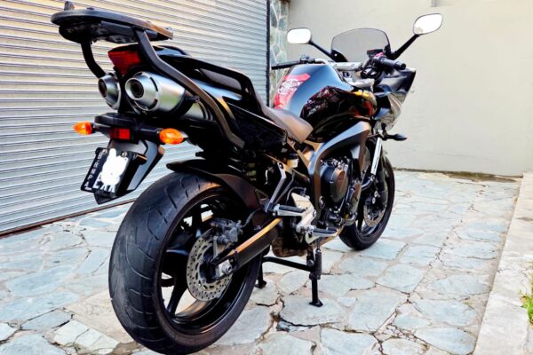 Yamaha Fazer FZ6 S2