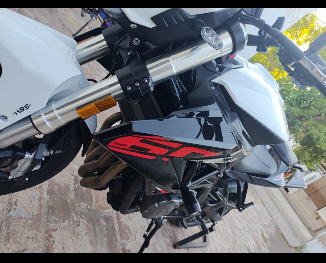 Benelli Tnt 600 I 2023 Blanco: imagen 10