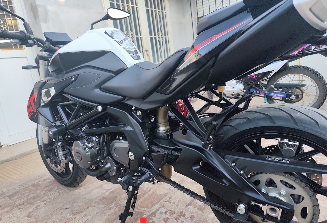 Benelli Tnt 600 I 2023 Blanco: imagen 8