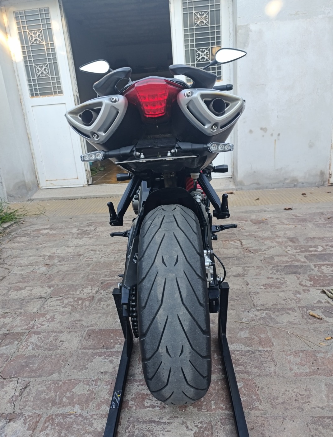 Benelli Tnt 600 I 2023 Blanco: imagen 5