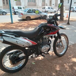 Corven  Triax  2021 Negro: imagen 7