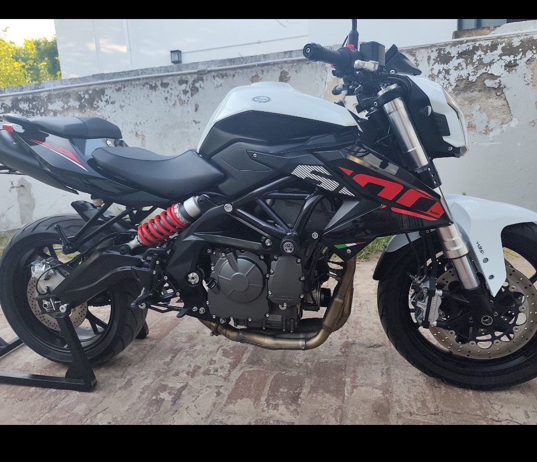 Benelli Tnt 600 I 2023 Blanco: imagen 3