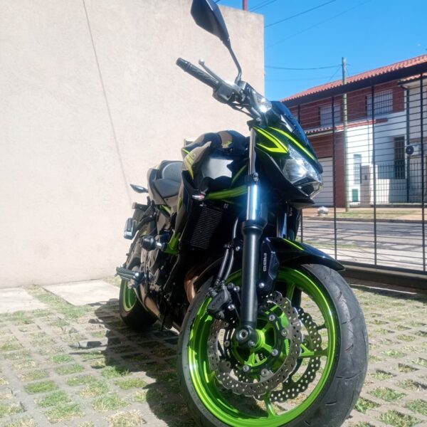 KAWASAKI Z650