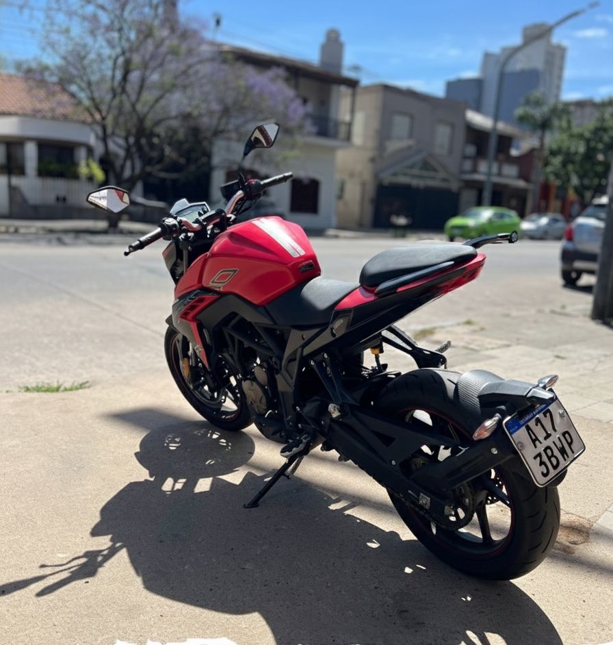 Voge 300r 2022 Rojo: imagen 1