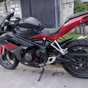 Benelli  302r  2019 Negro: imagen 2