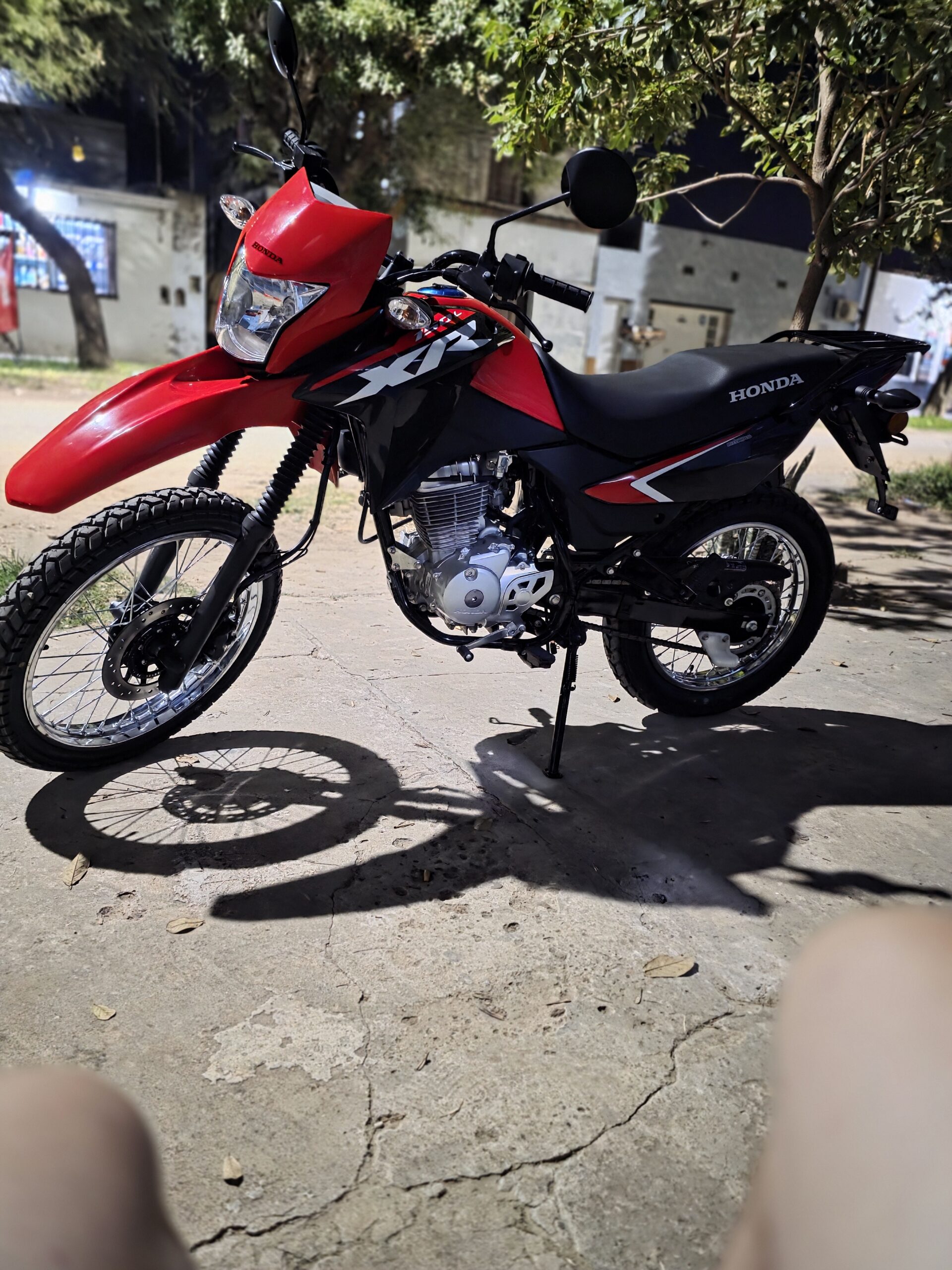 Honda  Xr 150 2023 Rojo: imagen 1