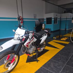 Honda  Xr 250 tornado 2023 Blanco: imagen 4