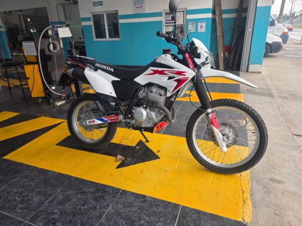 Honda  Xr 250 tornado 2023 Blanco