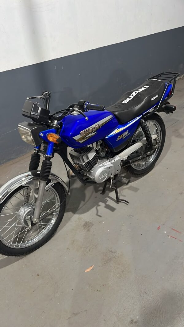 Suzuki ax100
